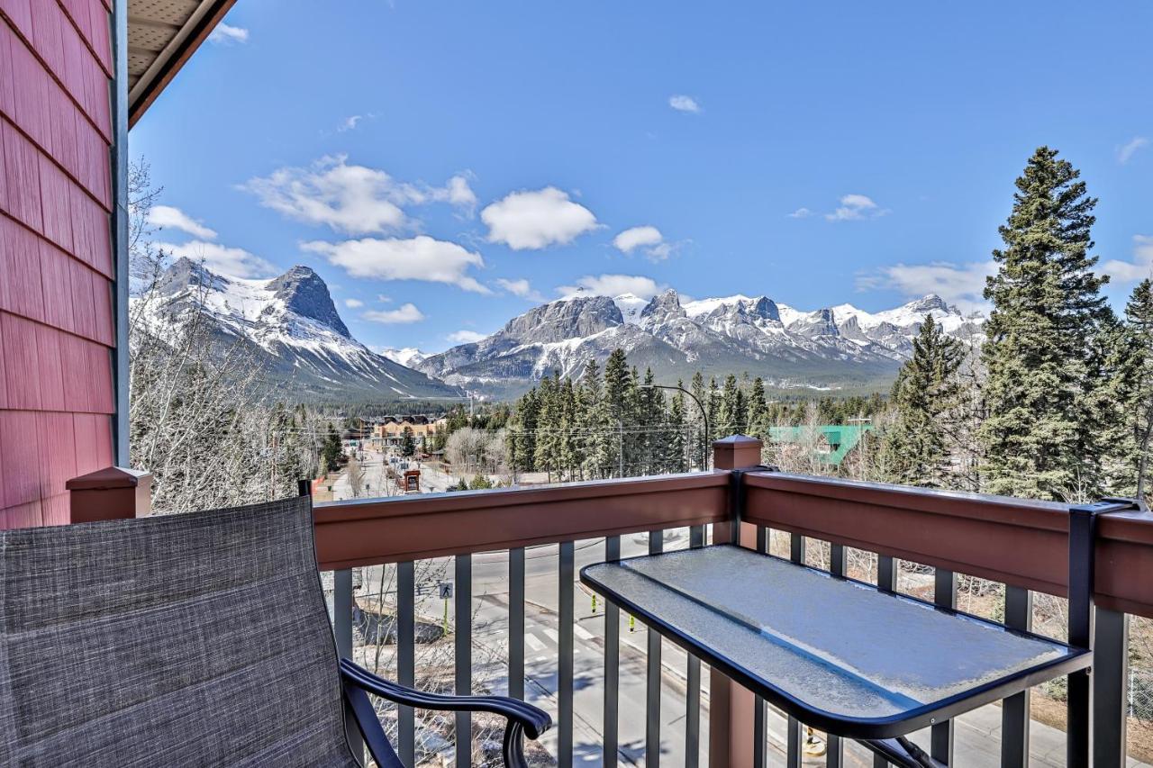 Spectacular Mountain View Corner Unit Pool Hot Tub Park Pass Apartment Canmore Exterior photo